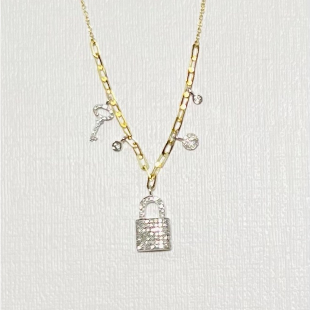 🔥SALE! Meira T Lock Key Diamond Chunky Chain Charm Necklace - Picture 5 of 7